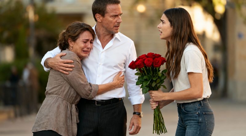 A los veinte años, me enamoré de un hombre mayor de 40. El día que lo llevé a conocer a mi familia, mi madre corrió a abrazarlo y se echó a llorar, resultó que no era otro que…