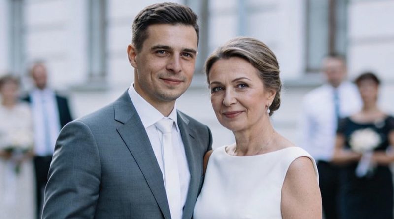 Mi hijo se casó con una mujer 15 años mayor que él. Estaba categóricamente en contra, pero un año después sucedió algo que me hizo replanteármelo todo…