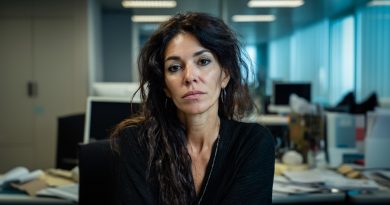 El nuevo jefe me obligó a renunciar para que pudiera darle mi puesto a su amante. No sabía un detalle importante sobre mí, y cuando lo descubrió, ya era demasiado tarde…