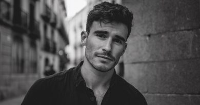 En la lectura del testamento de mi abuela, solo me quedó una vieja fotografía… pero fue precisamente esa que lo cambió todo