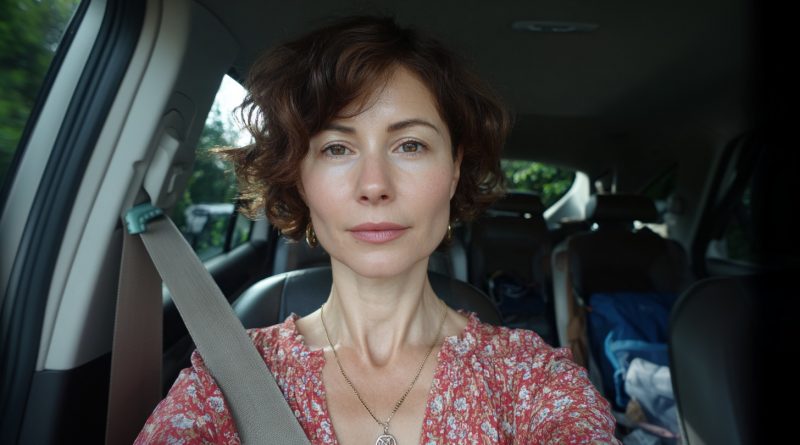 Un vecino me pidió el coche para ir a comprar, y dos horas después me llamó la policía con las palabras: «Tiene problemas. No haga nada imprudente»…