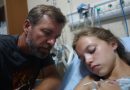 Un hombre desconocido venía al hospital todos los días y sostenía la mano de mi hija durante horas mientras estaba en coma. Cuando descubrí quién era realmente, algo dentro de mí se rompió…
