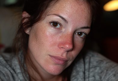 Mi esposo siempre se burlaba de mí por no hacer nada en casa, y luego encontró mi nota después de que la ambulancia me llevara…