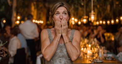 El día antes de su boda, mi hija me pidió que no fuera — y cuando aun así crucé la puerta, la verdad me golpeó más fuerte que sus propias palabras…