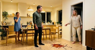 Invité a una nueva amiga a cenar. Al ver a mi esposo, casi se lanza sobre él.