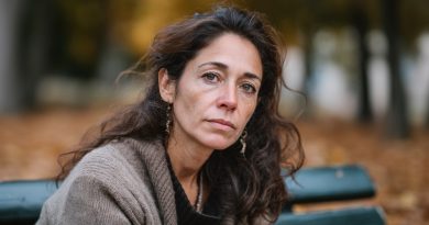 Compramos un Departamento para Nuestra Madre a Medias. Ocho Años Después, Mi Hermana Quiso Dividir las Ganancias de la Misma Forma.