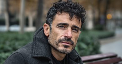 Mi esposa se fue con su amante, llevándose todo. Un mes después, la vida le pasó factura