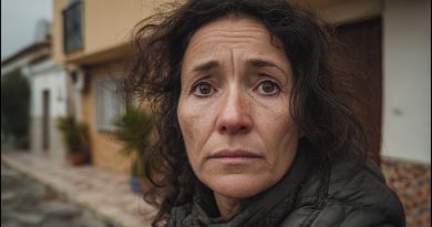 Llegué a casa temprano. Había extraños en mi mesa de la cocina — y el nombre de mi vecino en un contrato de arrendamiento falsificado