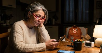 Mi yerno me pidió que cuidara a los niños por unas horas. Esperé hasta la medianoche.
