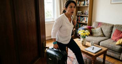 Regresé de unas vacaciones de dos semanas para encontrar que mi hermana había estado en mi piso. Ella tenía una llave para emergencias. Me enteré de que la había usado tres veces.