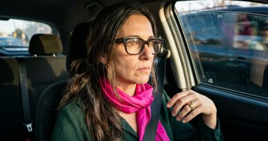 Durante veinte años, por mi cumpleaños me regalaron utensilios de cocina; para mis sesenta, mis hijos me regalaron sartenes y se fueron al cabo de una hora, y aquella noche algo dentro de mí se rompió