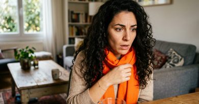 Una amiga me llamó el día de nuestro aniversario y me dijo algo que me impidió entrar a casa