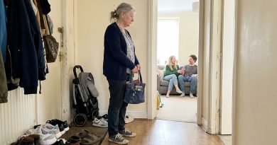 Les regalé mi apartamento para facilitarles la vida. Ahora dicen que estoy interfiriendo en su nueva vida.