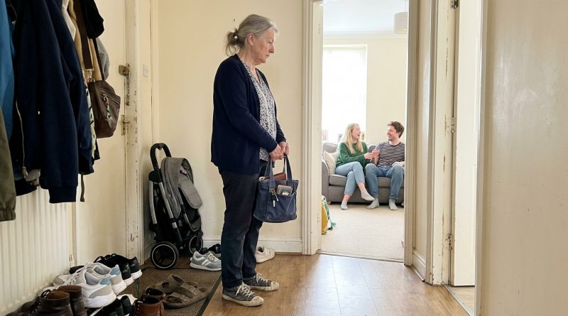 Les regalé mi apartamento para facilitarles la vida. Ahora dicen que estoy interfiriendo en su nueva vida.