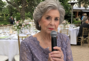 En la boda de mi hija, mi exsuegra se levantó y dijo que yo nunca había sido una madre digna